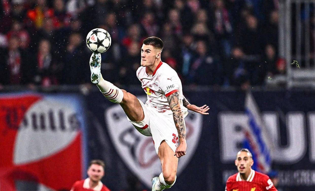 kaiyun-关于曼联训练开放日，国际比赛日强势反弹引欢呼，CBA常规赛在即，临场指挥获称赞的信息-kaiyun